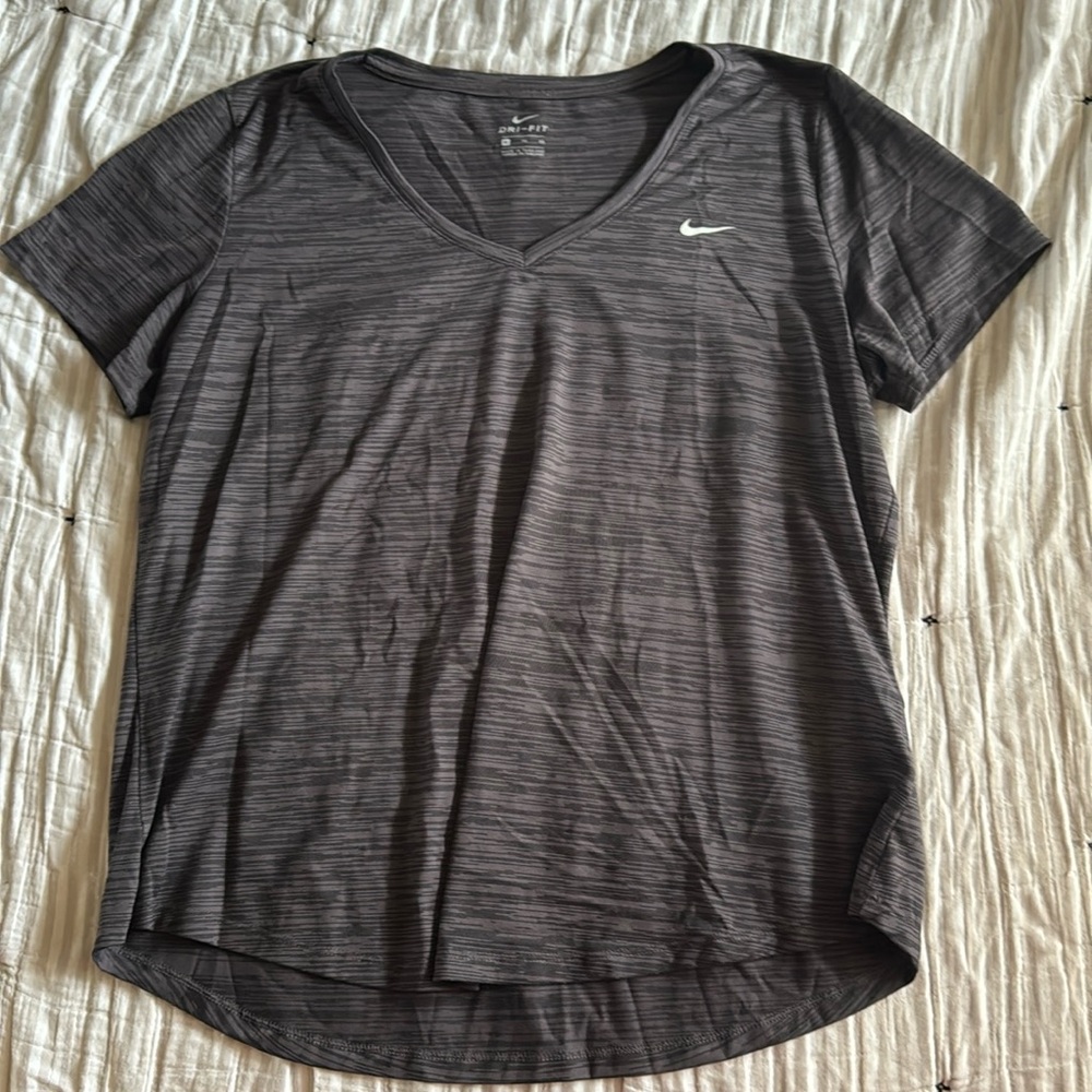 Grey Nike dry fit t shirt xl